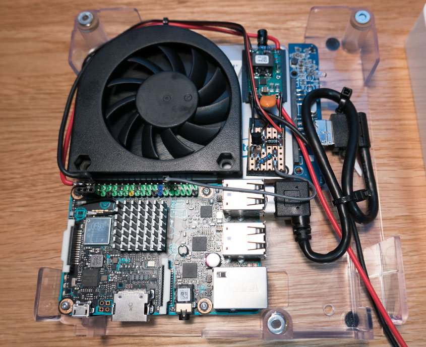Case with SSD, Fan, Power supply, fan controller and Asus Tinker Board