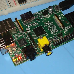 Raspberry Pi I2C Microchip MCP9800123 Temperature Sensor Photo